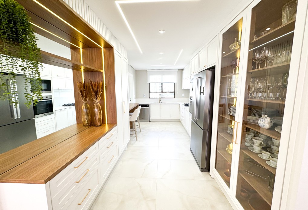 Galeria 4 Mobiliado, Equipado e Decorado